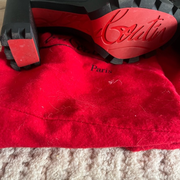 Christian Louboutin Spike Leather Chelsea Red Sole Booties.37.5 (7.5) worn 2x. - Picture 3 of 6